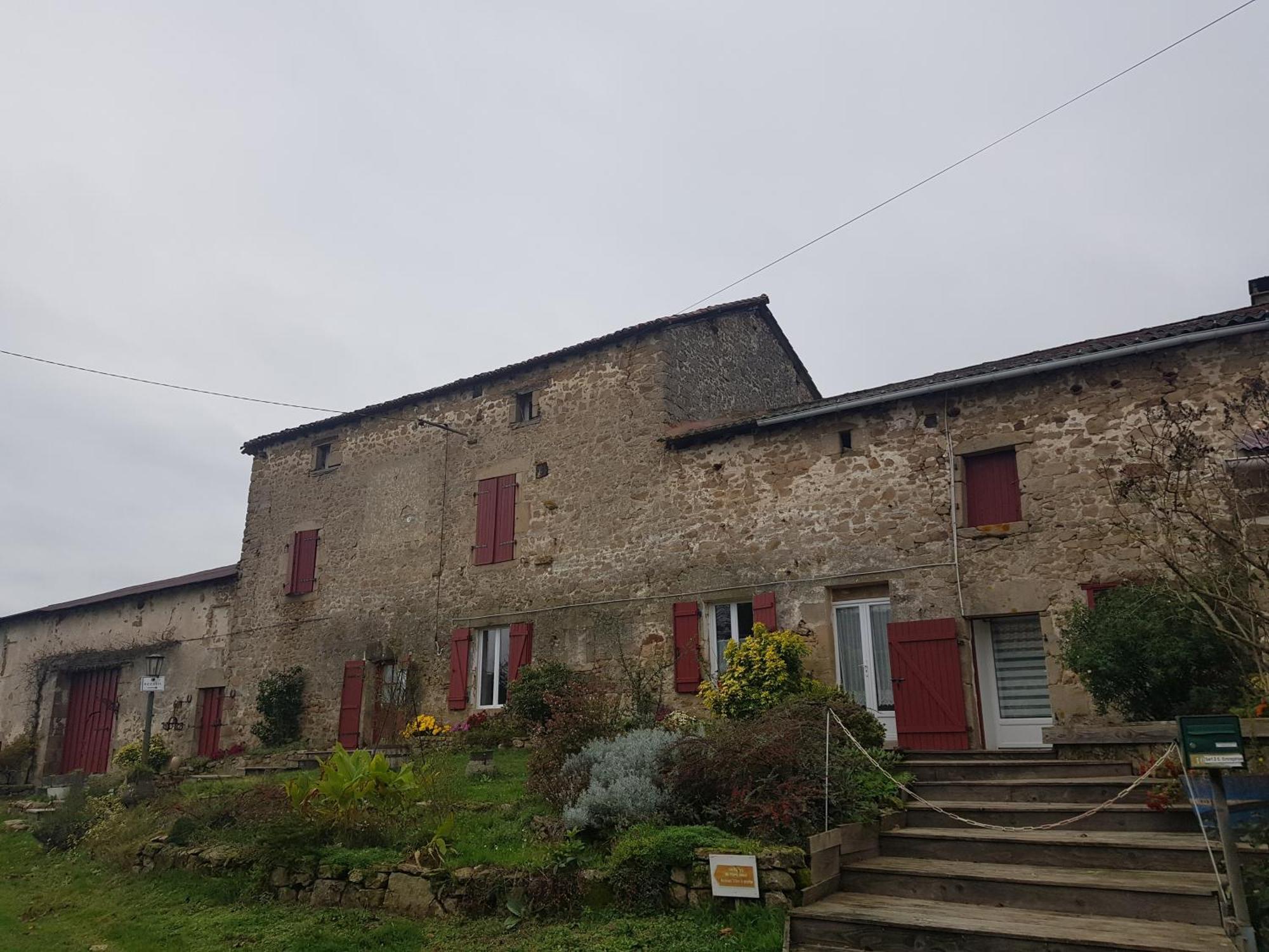 Les Forges De Planechaud Bed & Breakfast Saint-Sornin-Leulac Exterior photo